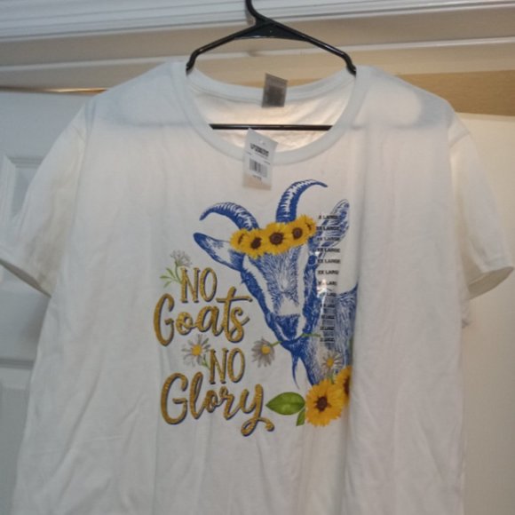 Tshirt - Picture 1 of 3